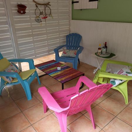 Bel Appartement - Proche Des Plages De Sainte Anne Екстер'єр фото
