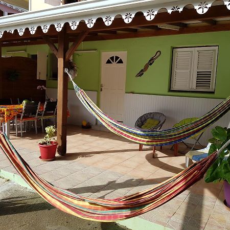 Bel Appartement - Proche Des Plages De Sainte Anne Екстер'єр фото